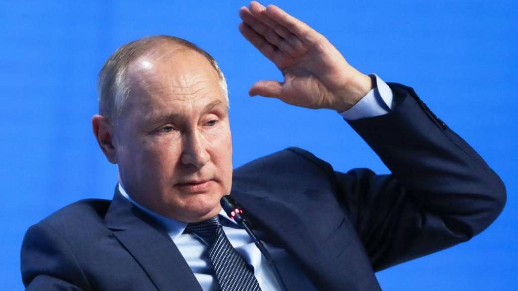 «Пусть он сам себя теперь топит»: эксперты рассказали о предательстве окружения Путина