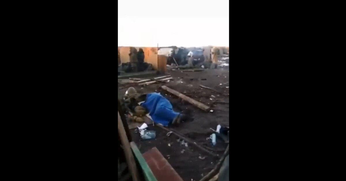 «Мы ночуем в свалке»: Мобилизованные солдаты «ЛДНР» пожаловались на условия содержания (Видео)