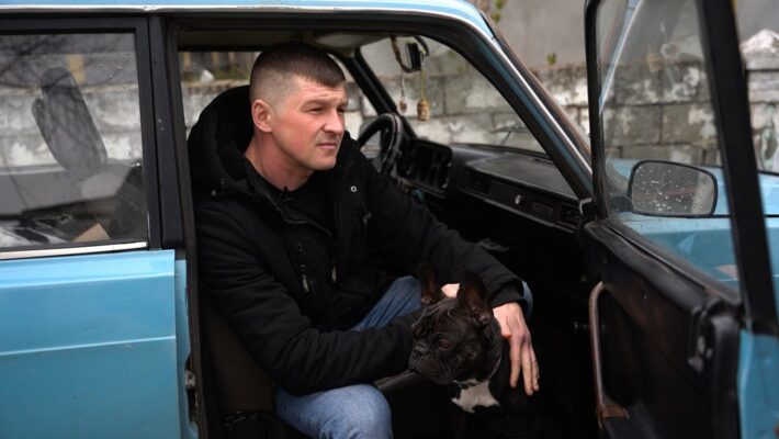 Даже начали есть домашних питомцев: Мариуполец рассказал, как люди выживали в осажденном Мариуполе (Видео)