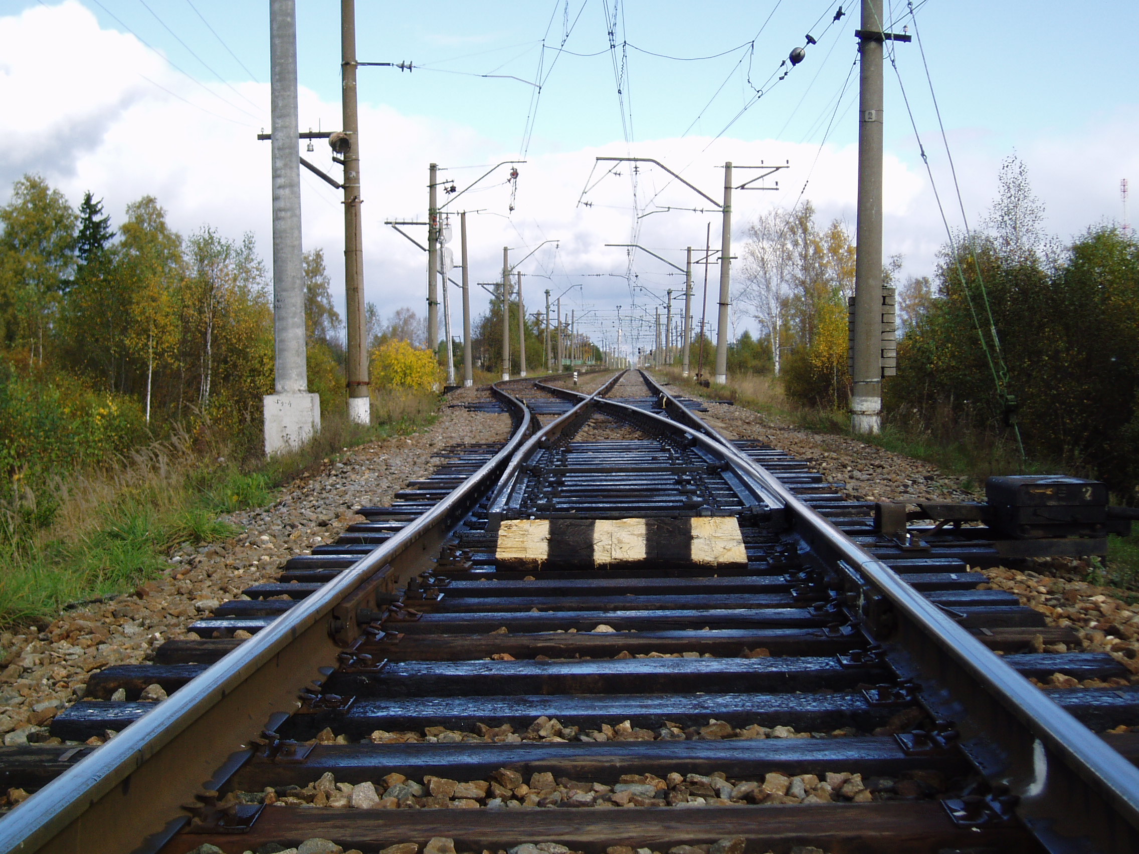 Взрыв российского поезда нарушил железнодорожное сообщение между Херсоном и Крымом, — британская разведка