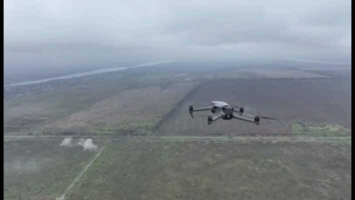 В Сети показали видео сражения дронов на Донетчине