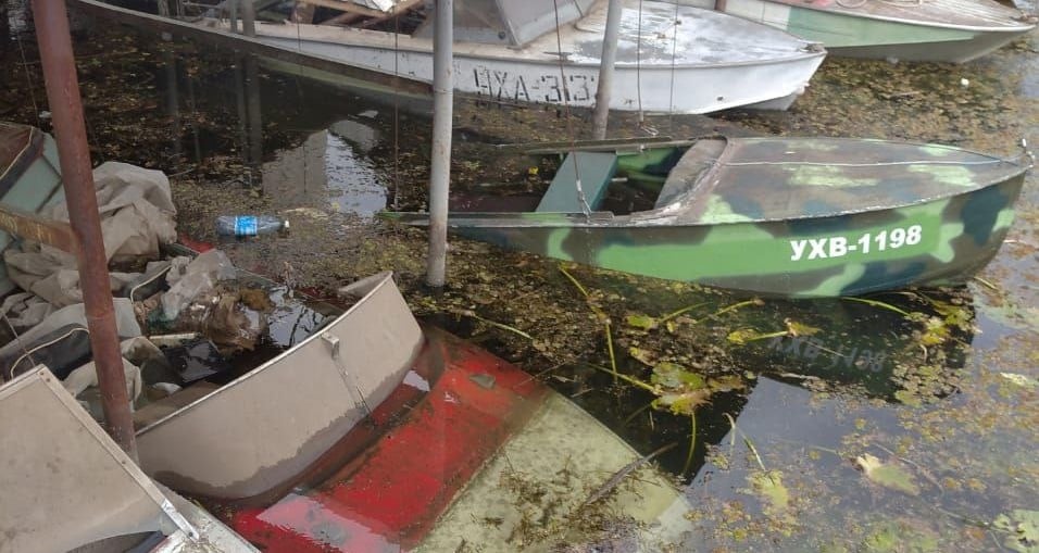 В Херсоне оккупанты прострелили все лодки у причалов