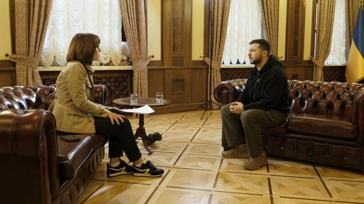 Зеленский: "Путин - никто, переговоров не будет"