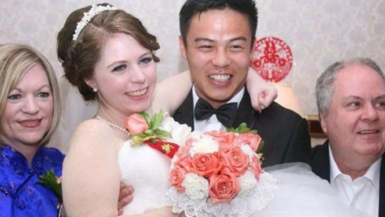 Телеканал «Роисся-24» показывает рекламу о счастливом будущем российских женщин в браке с китайцами. (Видео)