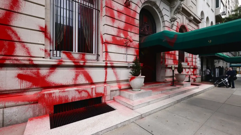 Под дипломатическим прикрытием (Часть 1)