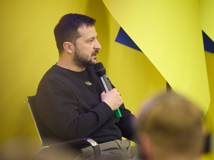 Армия Путина уже давно не "вторая", у него нет никакой сильной армии, а "режим" ничем не отличается от нацистского