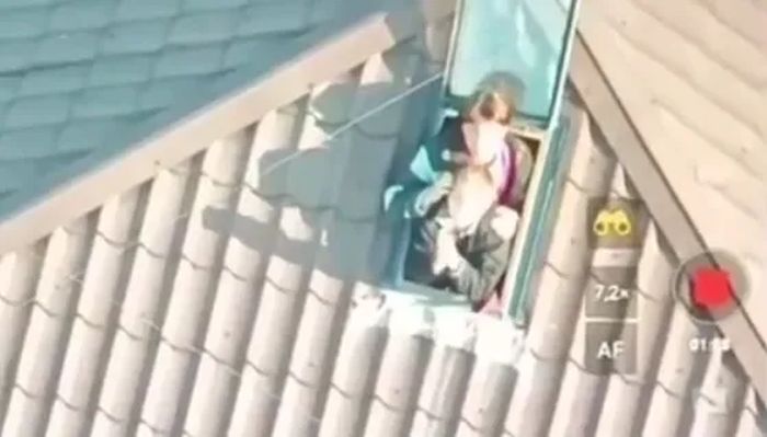Женщина с двумя детьми на крыше умоляет о помощи: в сети показали кадры из оккупированных Олешек после подрыва Каховской ГЭС