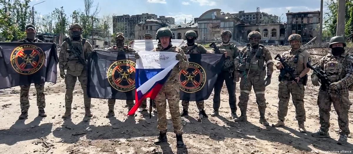 Шойгу приказал всем ЧВК воевать в составе армии РФ. Пригожин отказывается подписывать контракты (Видео)