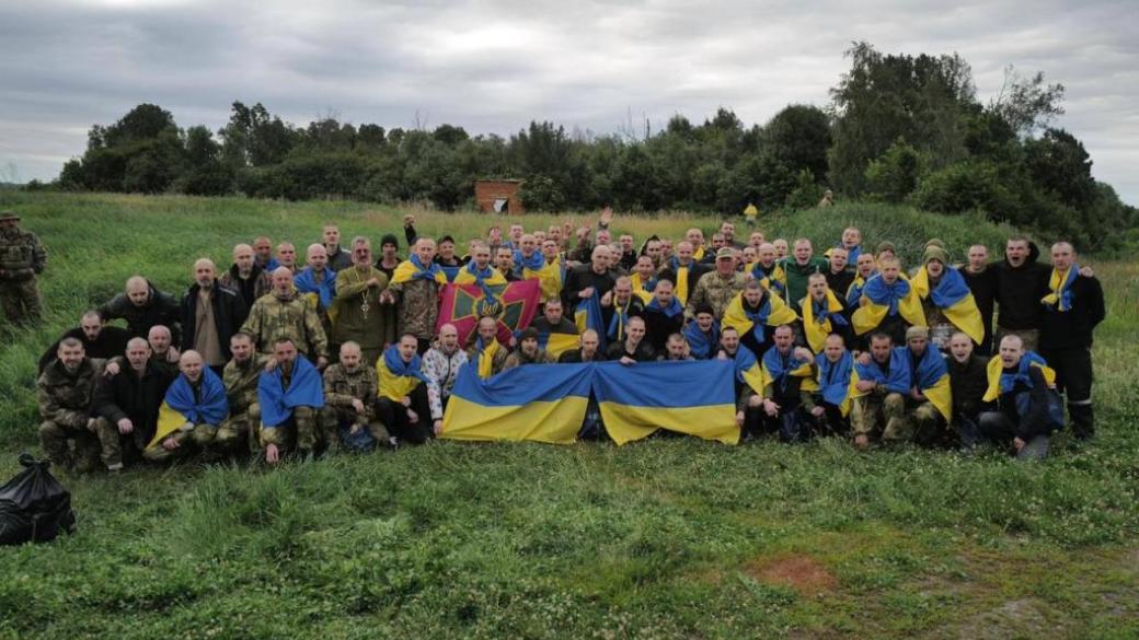 Из российского плена вернулись домой около ста украинских воинов (Видео)