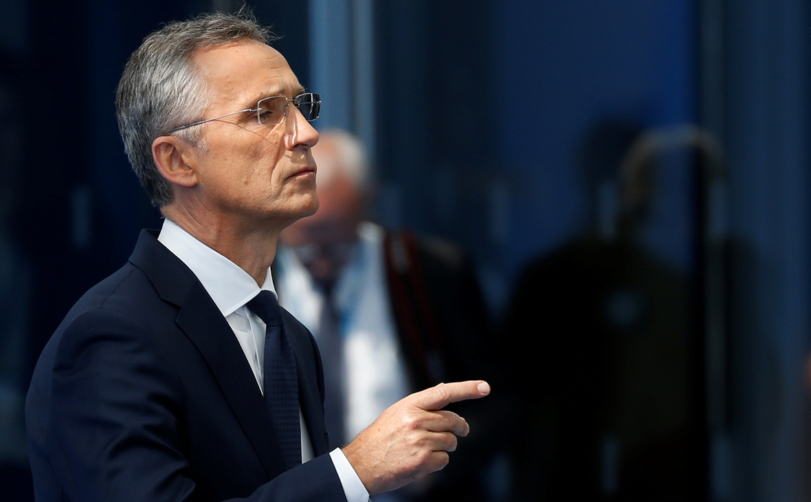 Столтенберг: Обучение украинских пилотов на F-16 уже началось