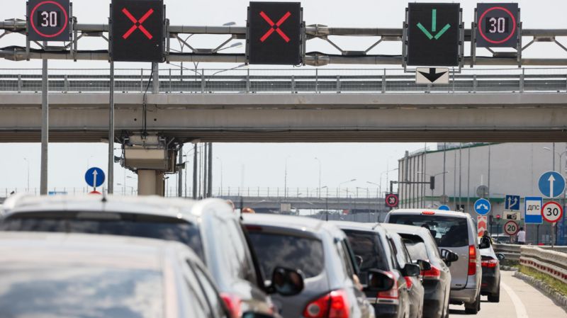 Россияне начали отказываться от броней на отдых в Крыму после атаки на Крымский мост