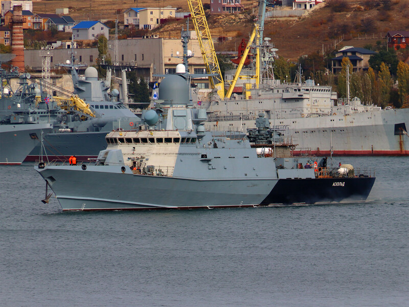 Игнат рассказал, что поврежденный на заводе в Керчи новый российский корабль еще даже не участвовал в боевых действиях