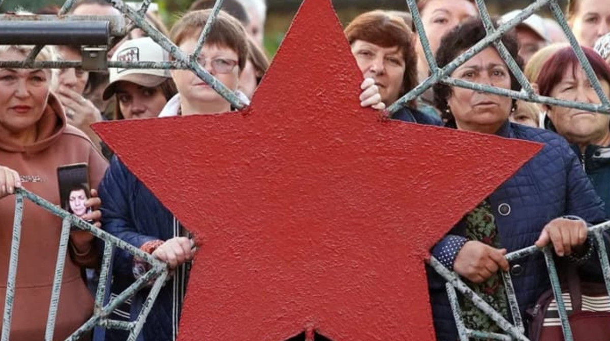 Доля россиян, считающих войну ошибкой, достигла почти 40%