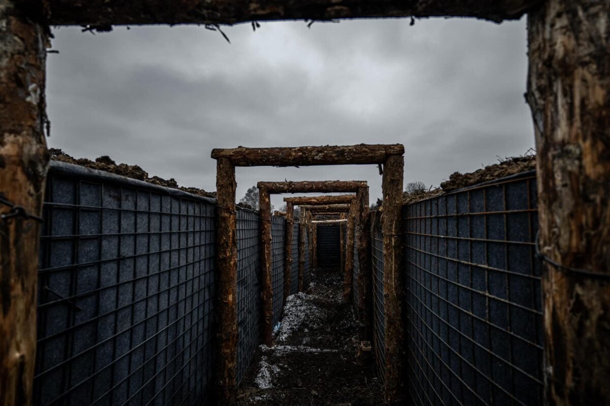 Украина ускорила строительство фортификаций на фронте