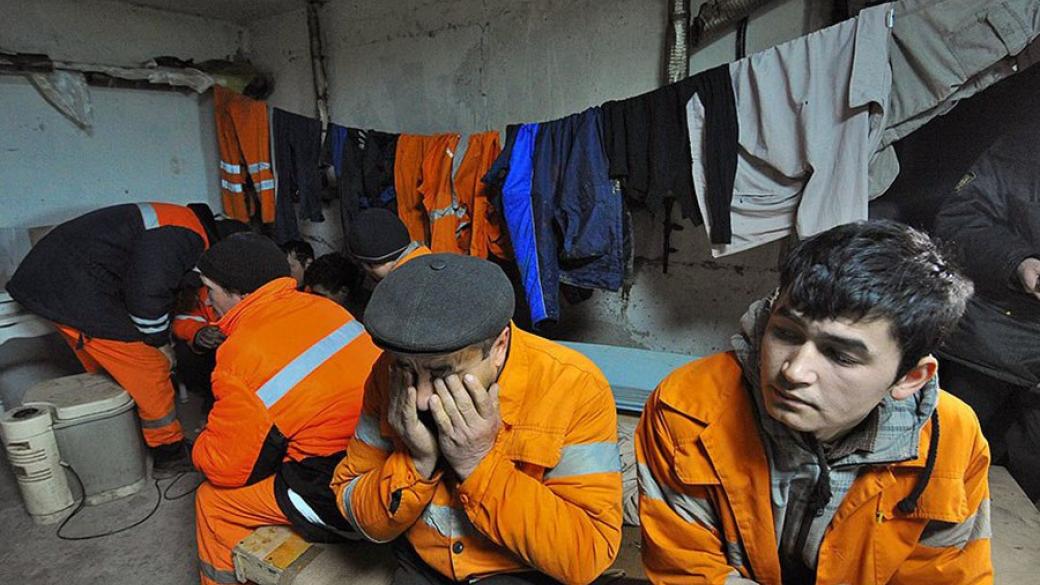 В госдуме рф предложили содержать мигрантов в трудовых лагерях