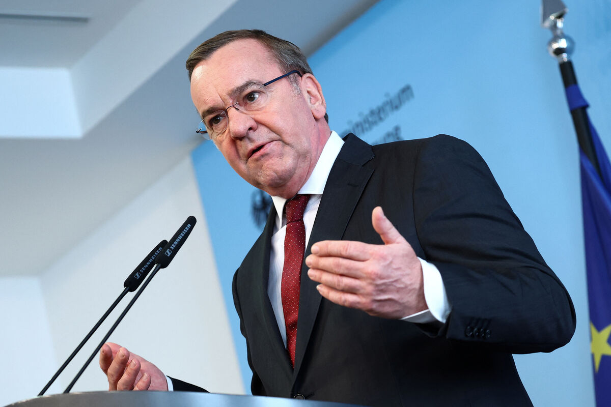 Писториус изменил свое выступление в Мюнхене, чтобы ответить Вэнсу на критику демократии в ЕС