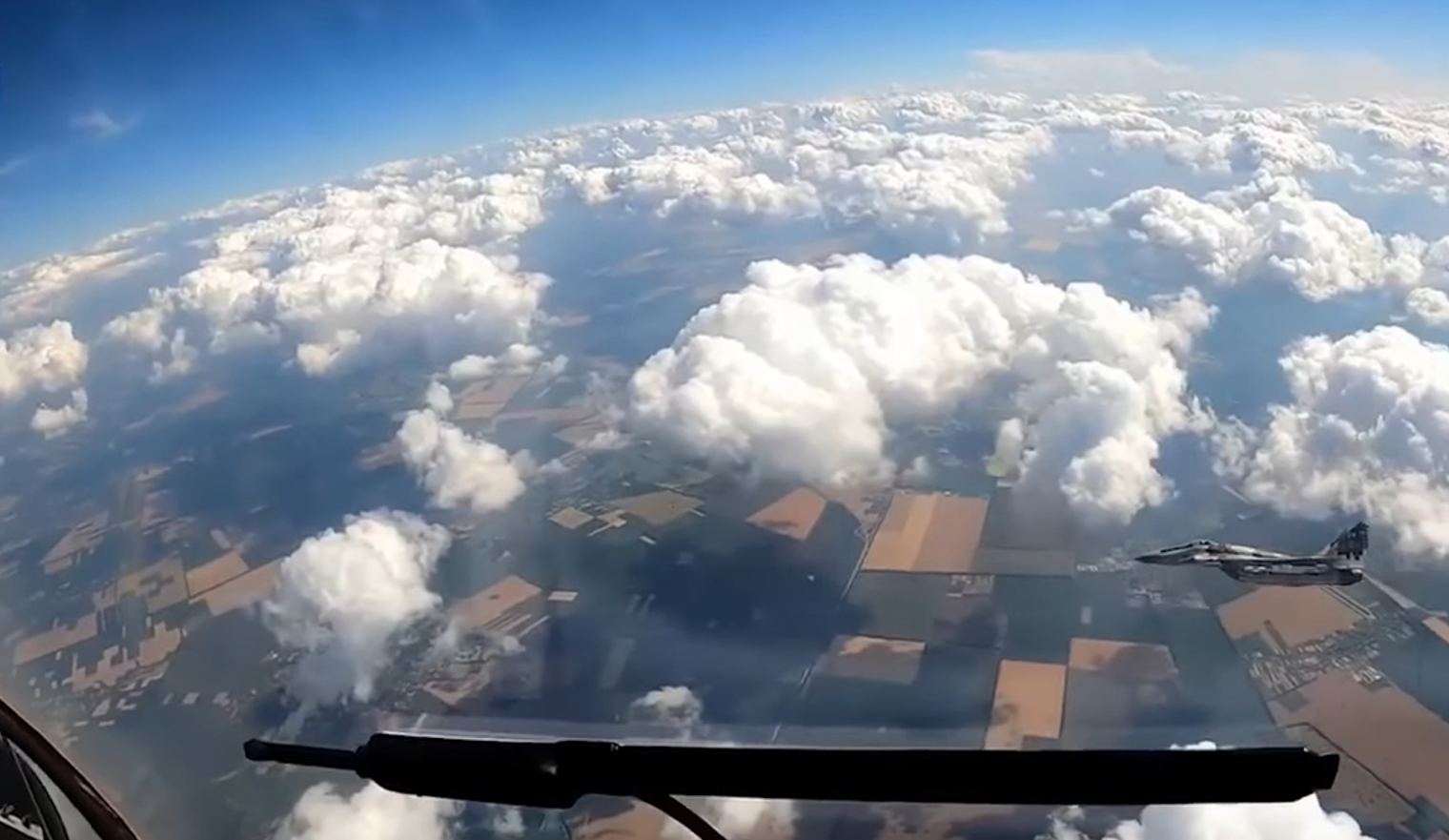 В день, когда мы записывали это видео, россияне радовались, что поразили F-16!" В ВС ВСУ признались о серьезной опасности