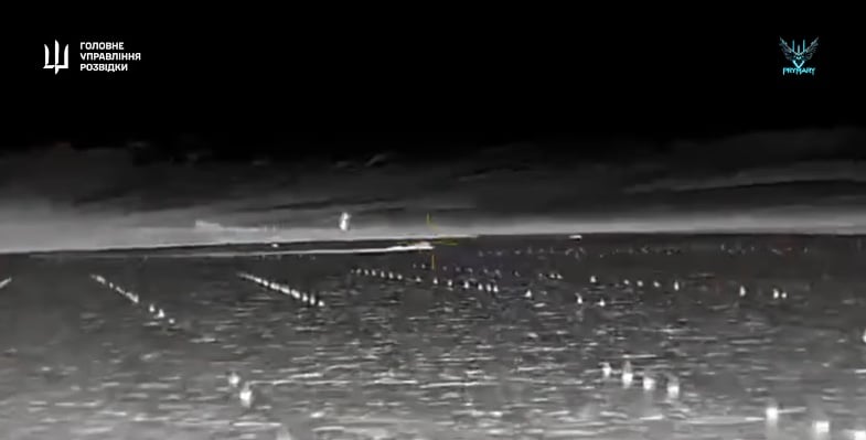 Бойцы ГУР поразили десантные катера и ЗРК «Тор-М2» россиян в Крыму