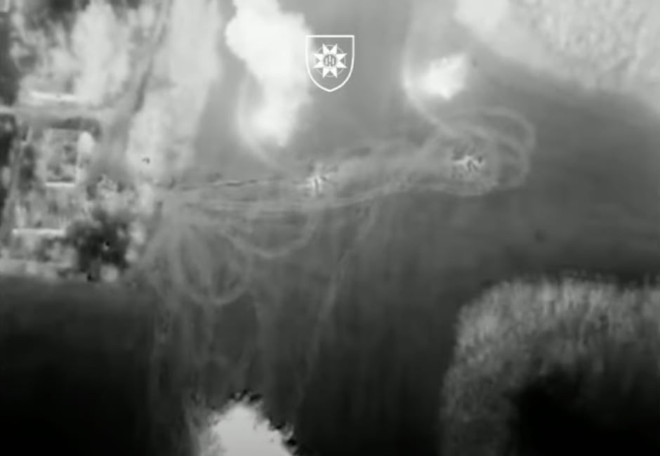 «Прямой прилет»: Оккупант показал последствия ракетного удара по полевому аэродрому армии РФ