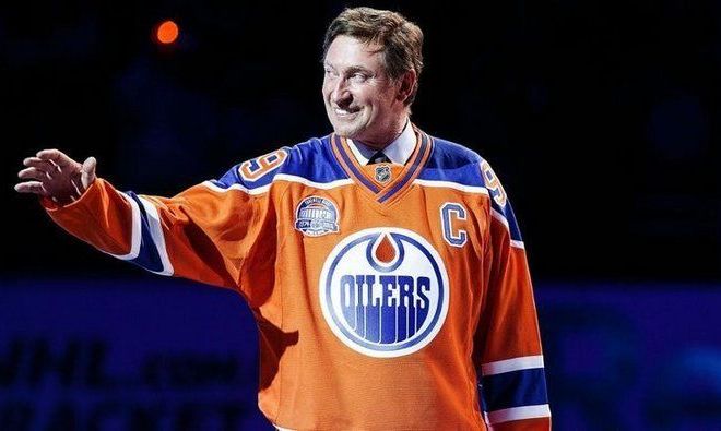 "Пожалуйста, дайте людям знать, что моя бабушка была украинкой, а мой дедушка - россиянином": Гретцки на фоне скандала сделал заявление