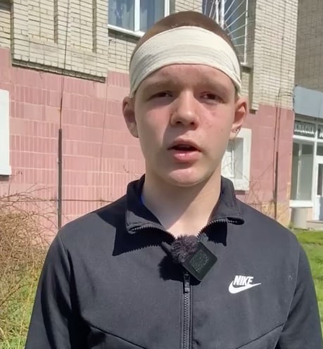 У меня хватило сил. И еще был адреналин: 13-летний Кирилл рассказал, как спасал людей из горящего автобуса в Сумах