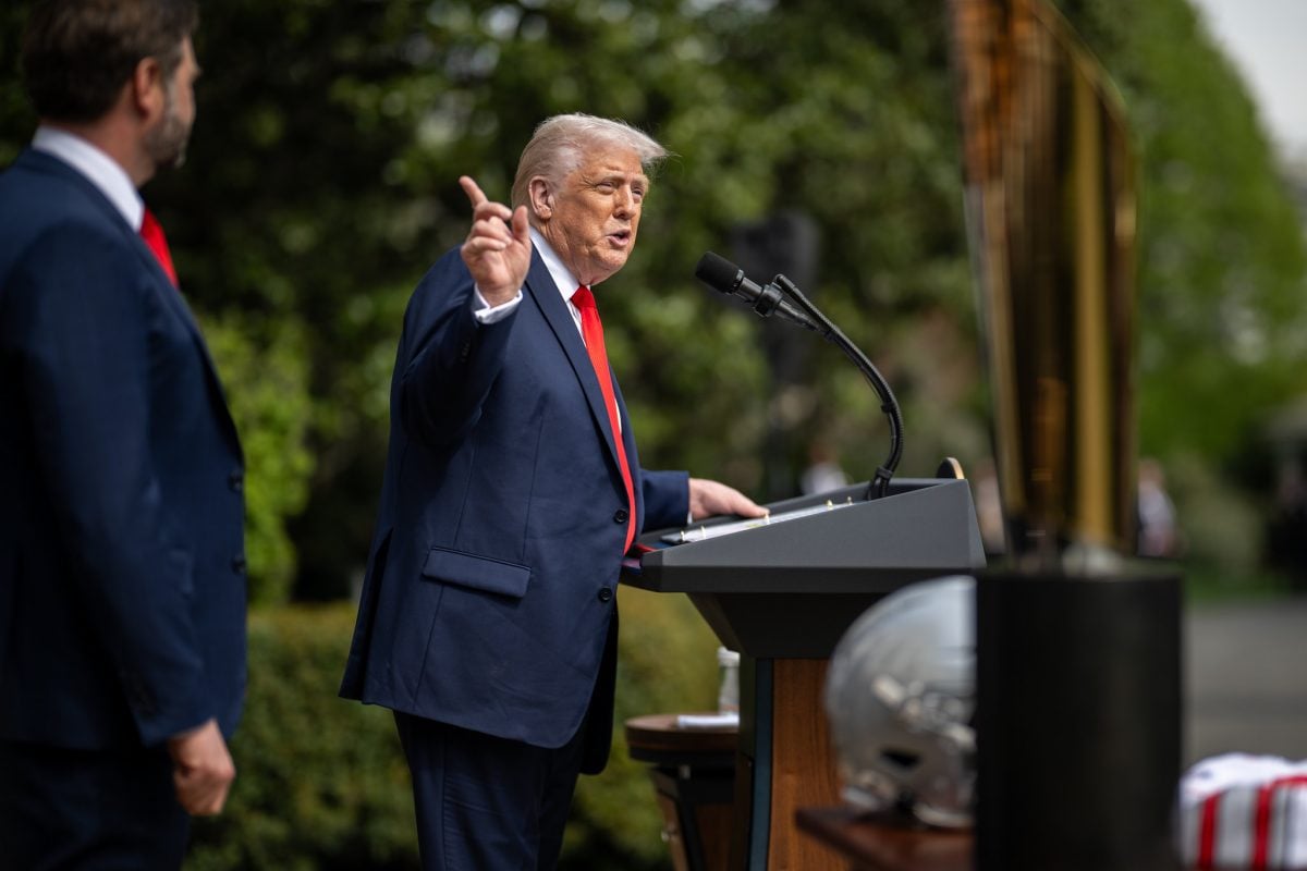 Трамп отверг сделку с Украиной на $50 млрд и отказался поставлять оружие даже за деньги