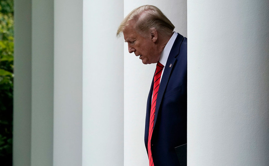 Трамп - рыхлая, глупая, слабая баба в мужском костюме