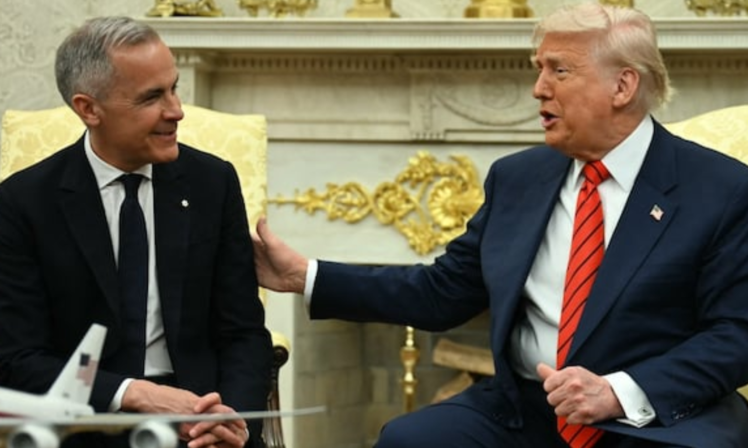 Трамп принял в Овальном кабинете нового премьера Канады и пошутил о Зеленском