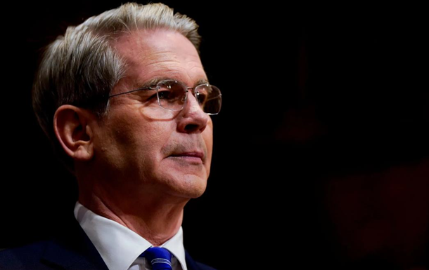 Министр финансов США Бессент назвал путина военным преступником