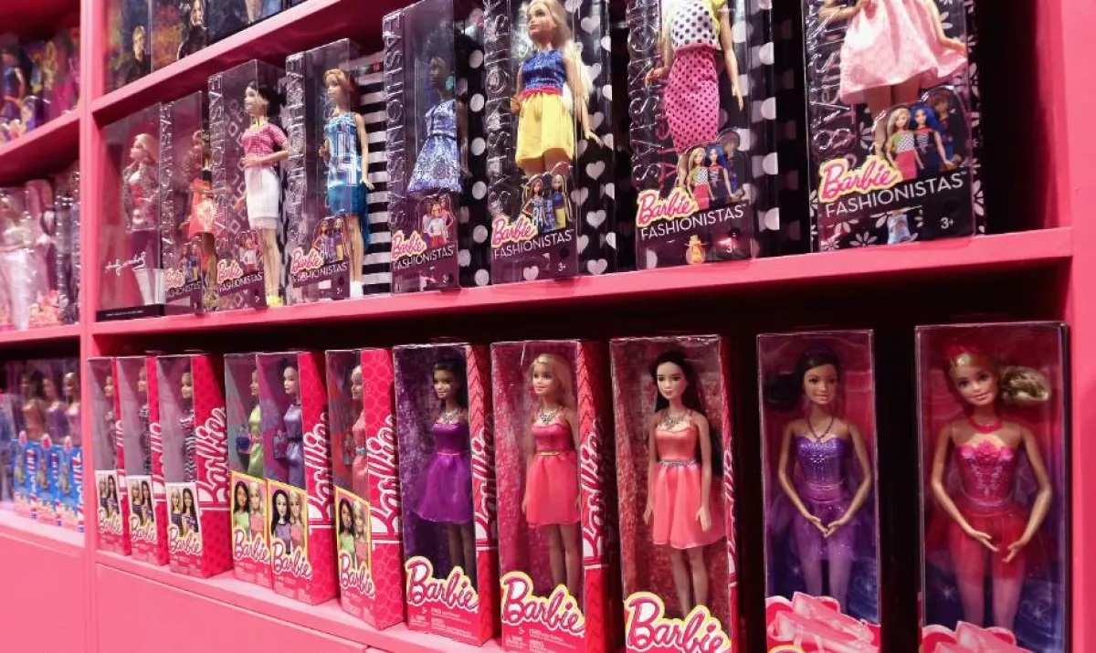 «Не продадут ни одной игрушки в США». Трамп угрожает производителю Barbie