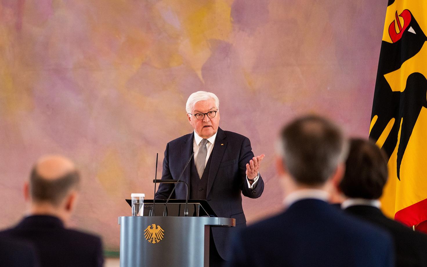 "Россия распространяет историческую ложь, а США ломают ценности": Штайнмайер сделал заявление относительно войны в Украине