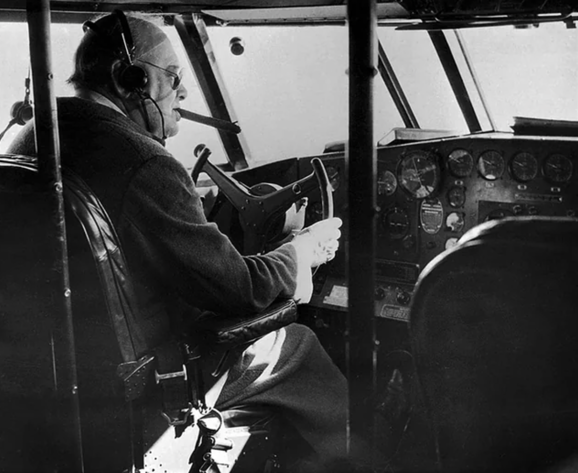 История напоминает - Никогда не сдавайтесь!