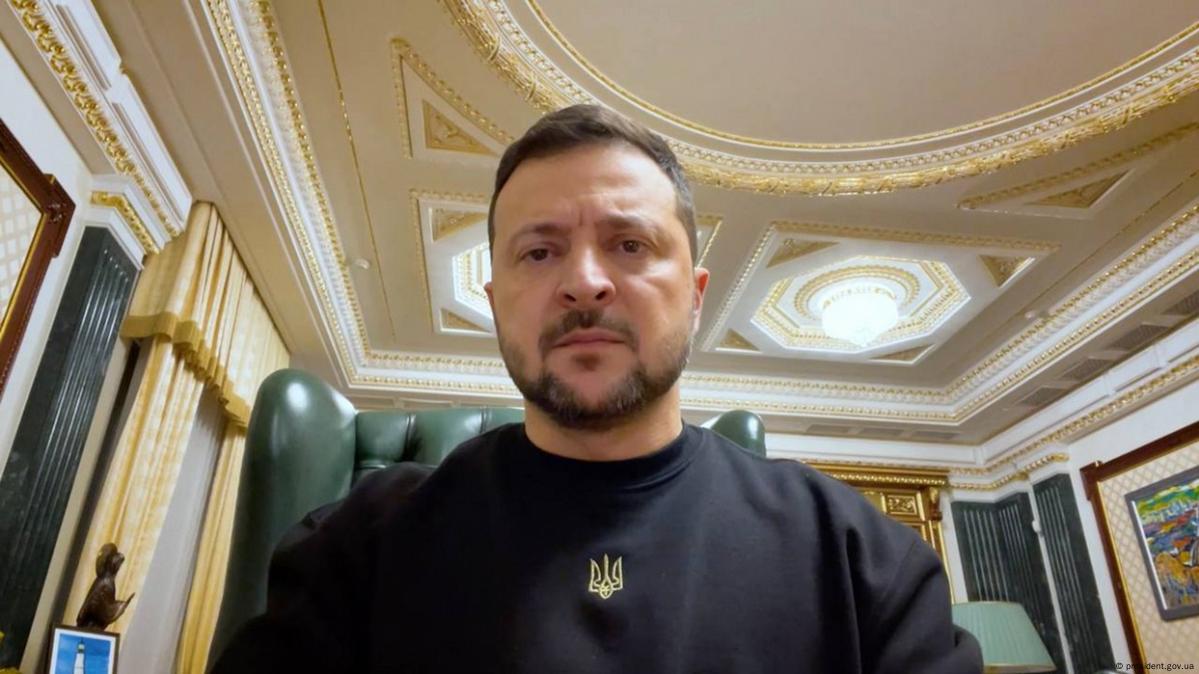 Зеленский обвинил Кремль в затягивании войны и террора