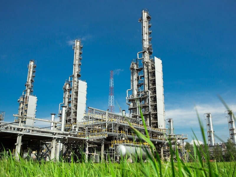 В России атака дронов остановила работу завода "Газпрома" в 1675 км от границы Украины – Reuters