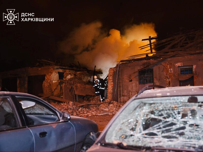 Россия атаковала КАБами больницу и энергообъекты в Харькове: есть пострадавшие, три района обесточены. (Видео)