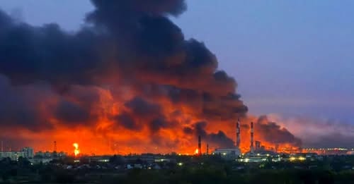 В Рязани горел НПЗ. Местные жители слышали не менее 10 взрывов