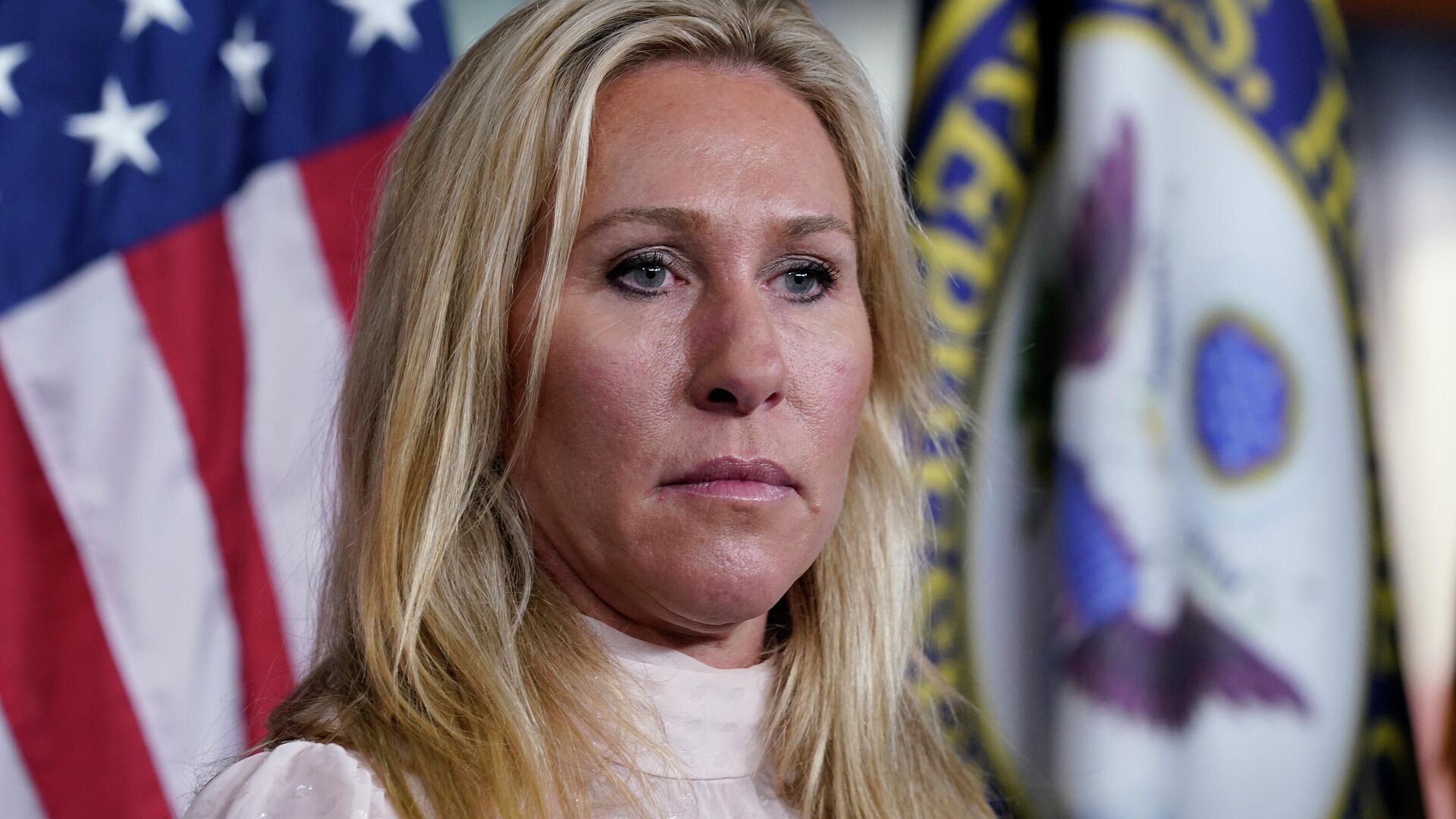 Грин, которую Трамп назвал "сумасшедшей", заявила об угрозах и будто нечаянно вспомнила Эпштейна