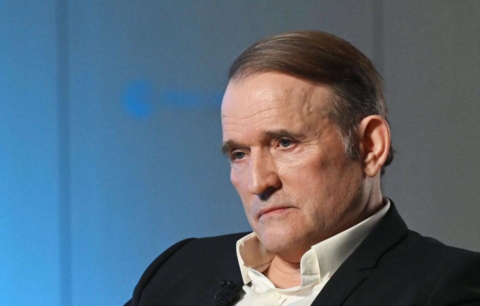 СМИ нашли поместье семьи Медведчука на Рублевке на 2000 «квадратов»