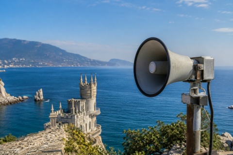 Мешают работе огневых групп: В Крыму оккупанты запретили кататься на мопедах и мотоциклах ночью