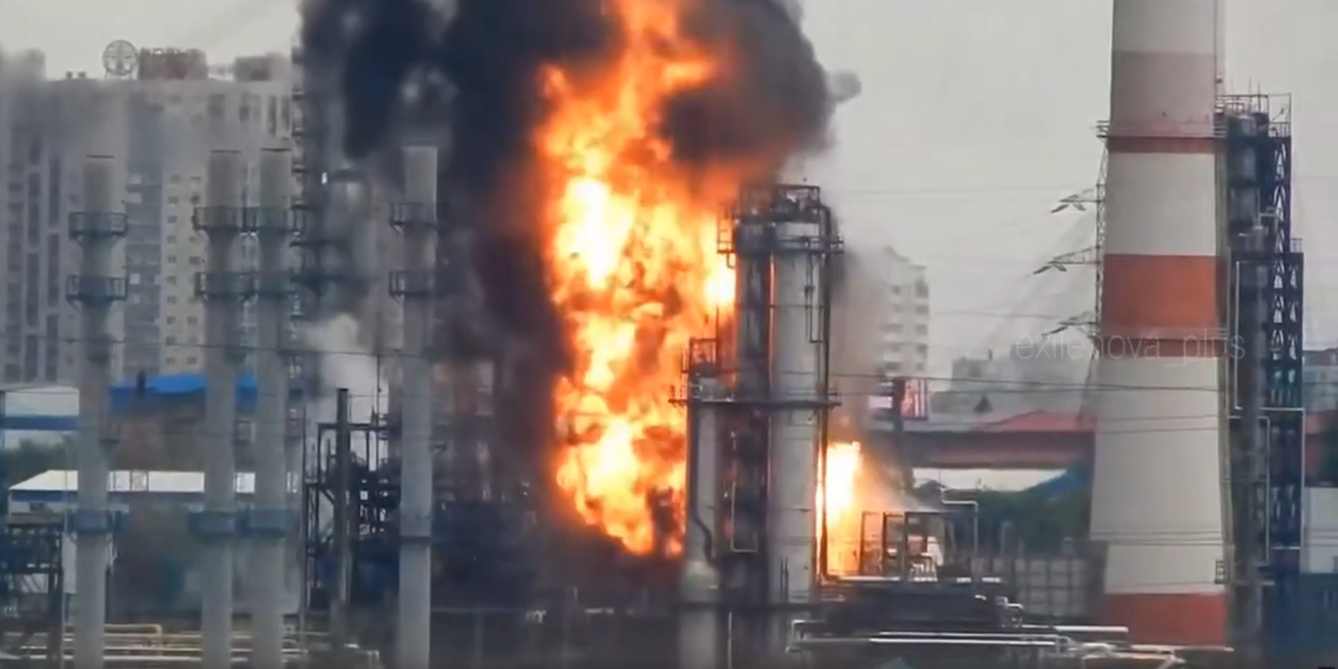 Ответ россиянину: мы уничтожим все ваши военные предприятия, нефтяную, газотранспортную и критически важную инфраструктуру