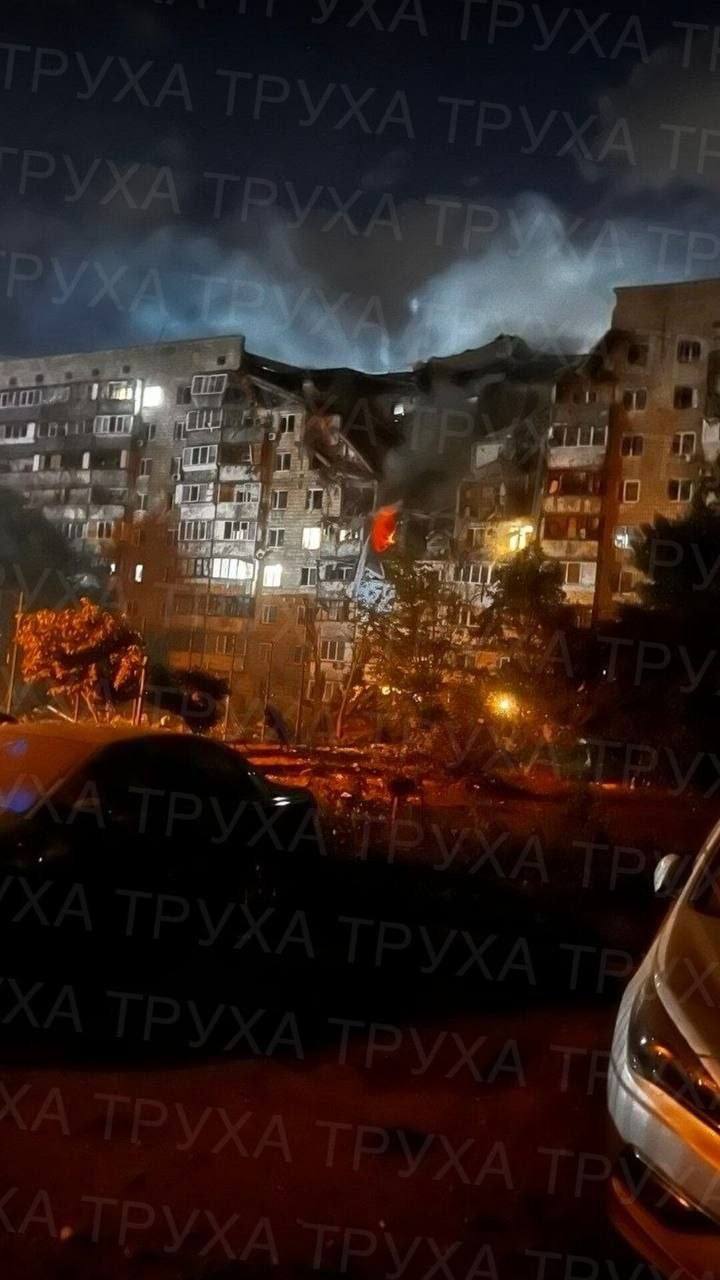 Россия проводит массированную ракетно-дроновую атаку на Киев: есть разрушения и пострадавшие