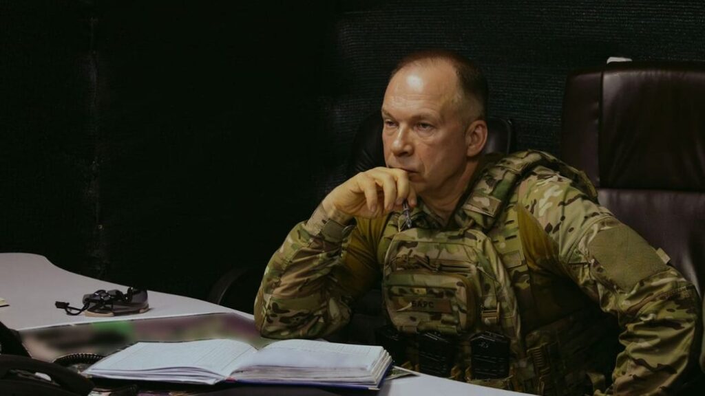 FT: Зеленский рассматривает увольнение Сырского