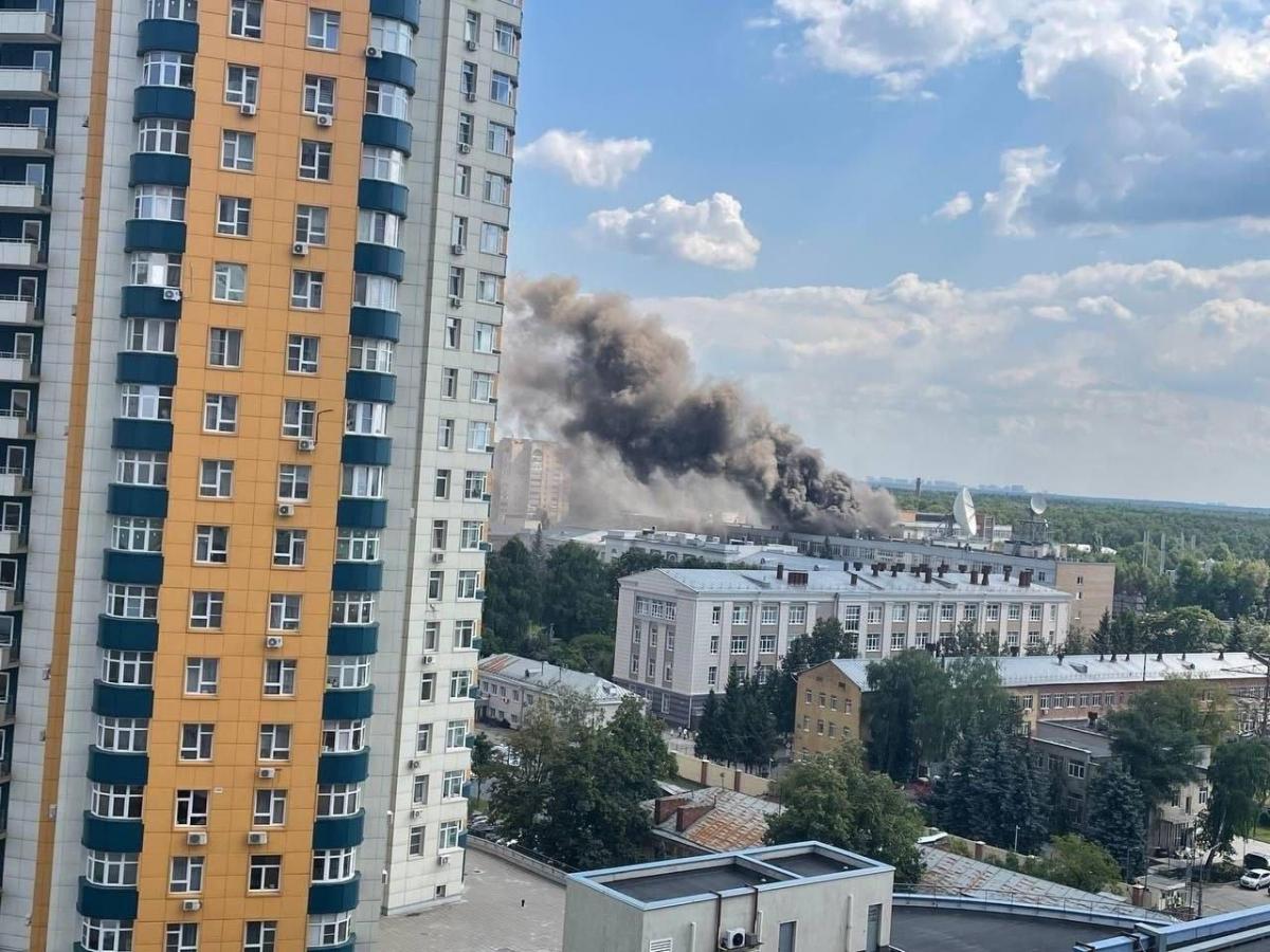 Под Москвой произошел пожар на одном из важнейших объектов «Роскосмоса»