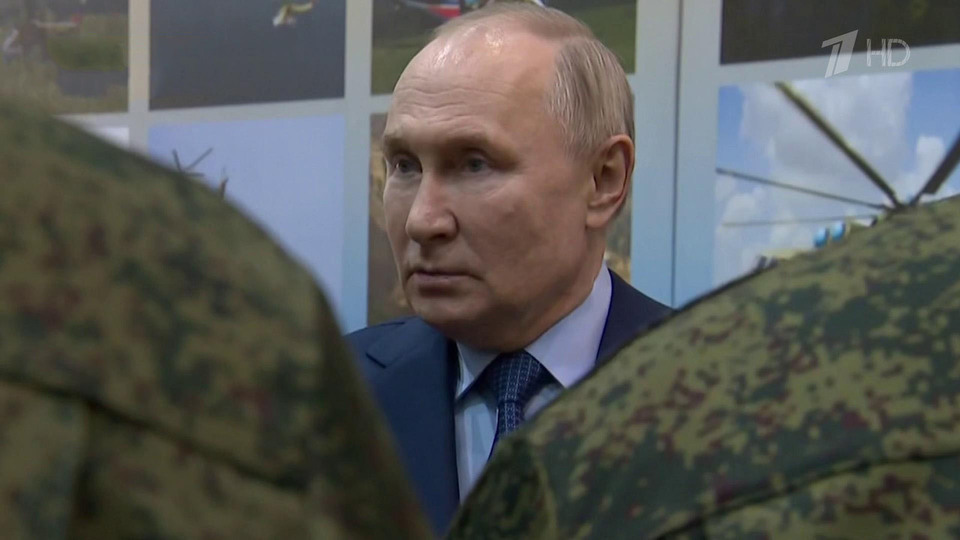"Он думает, как свой народ обмануть": Зеленский заявил о подготовке Путина к скрытой мобилизации